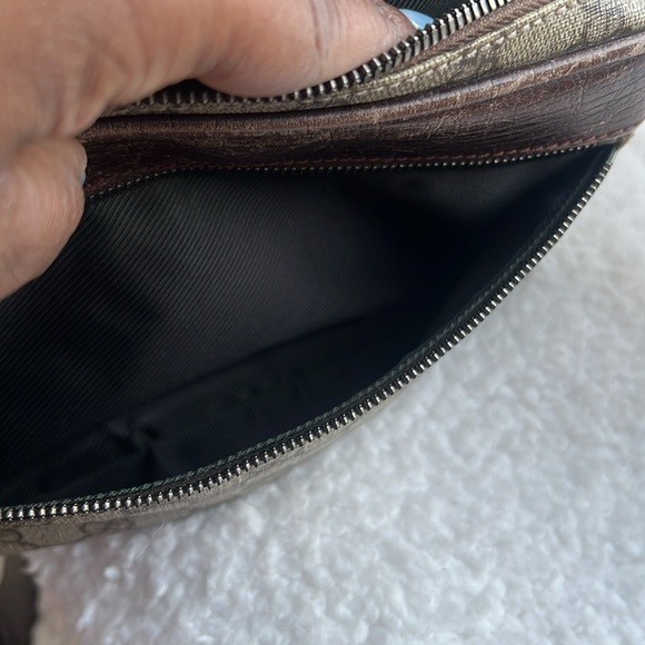 Gucci Gg Supreme Gg Plus Shoulder Bag - Picture 12 of 13